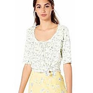 🆕 Lucky Brand Floral Shirt with Buttons and Tie-strings in Neckline. NWT